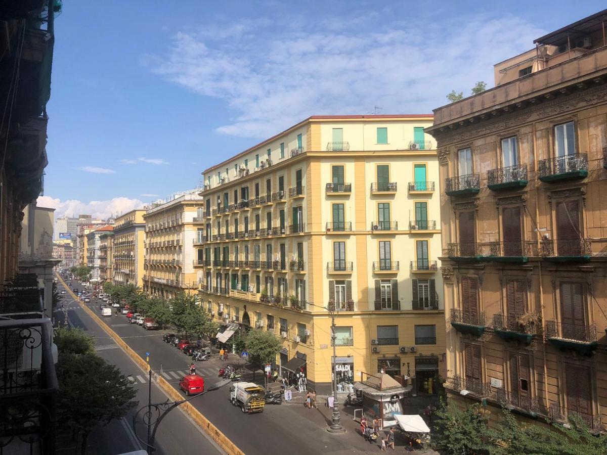 Hotel Beb Umberto I Napoli Zewnętrze zdjęcie