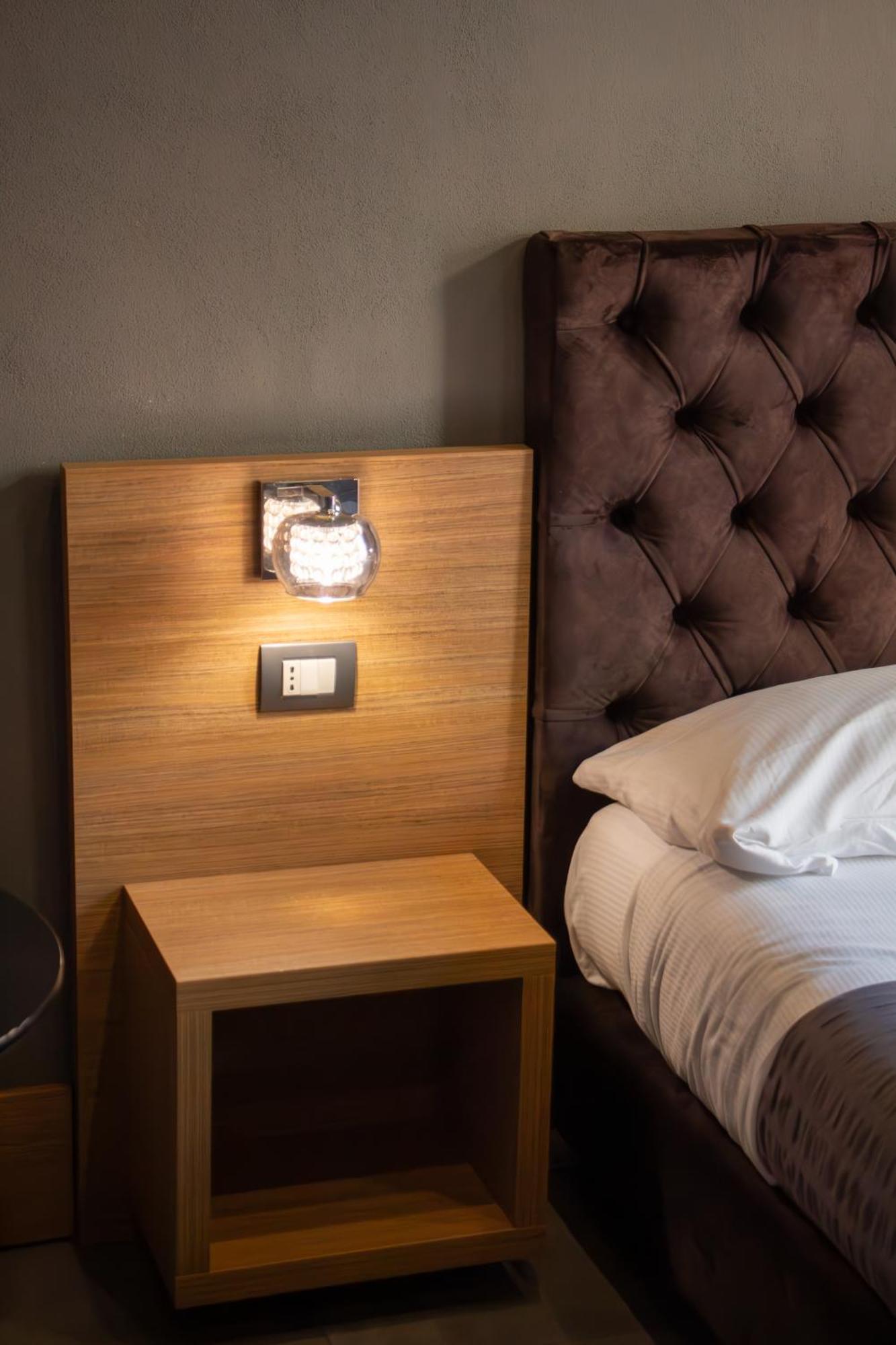 Hotel Beb Umberto I Napoli Zewnętrze zdjęcie