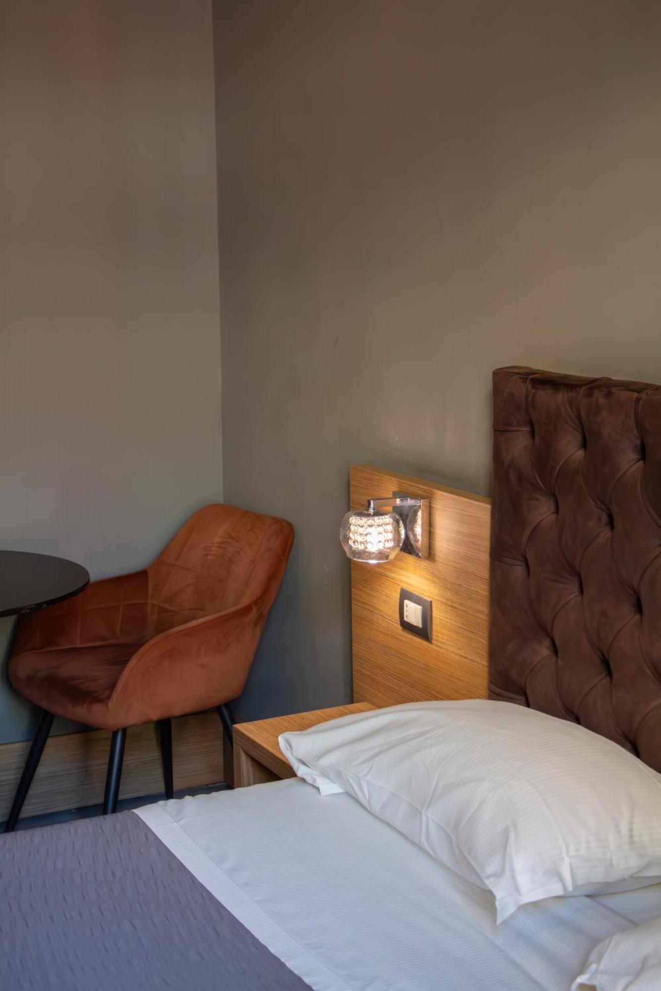 Hotel Beb Umberto I Napoli Zewnętrze zdjęcie