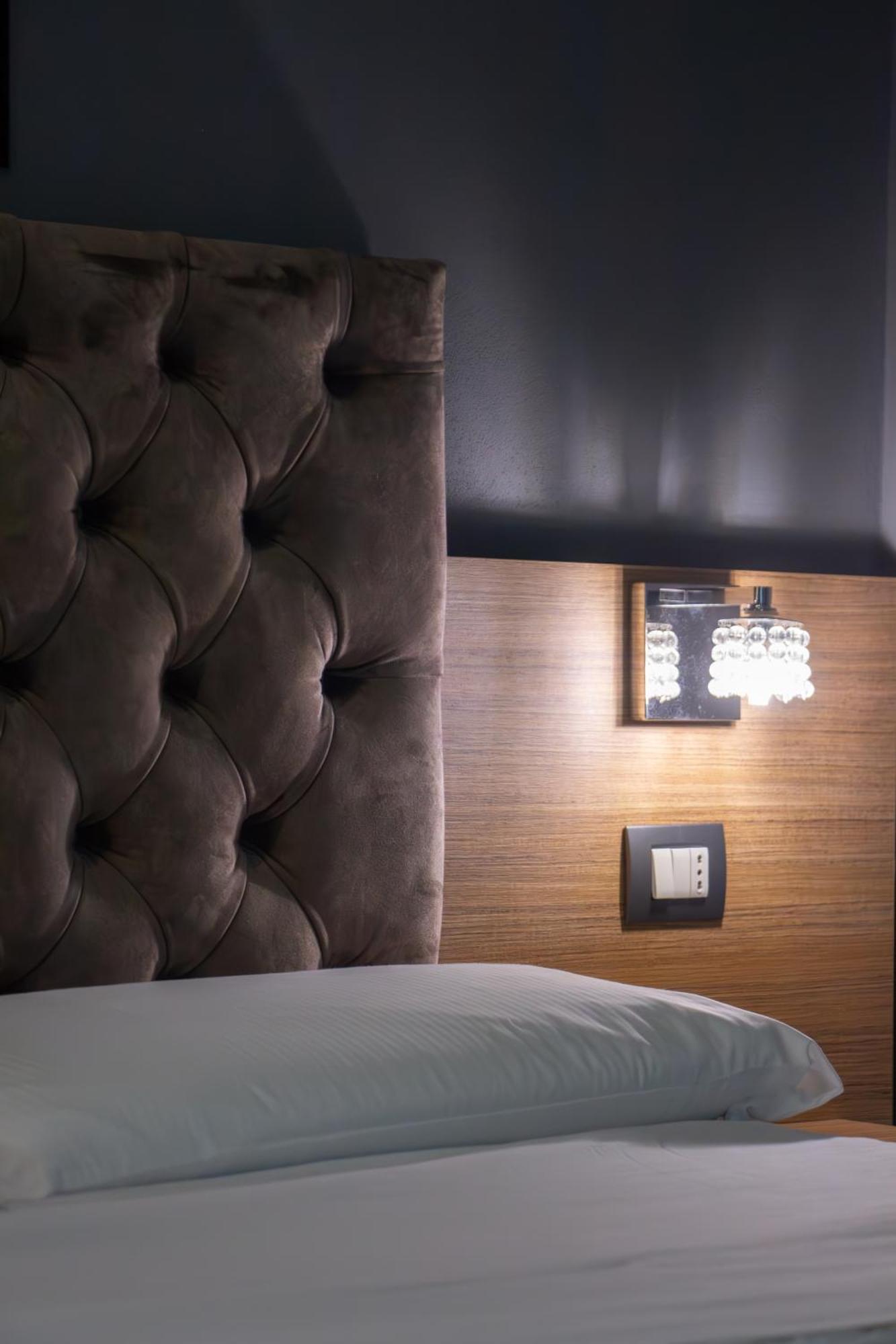 Hotel Beb Umberto I Napoli Zewnętrze zdjęcie