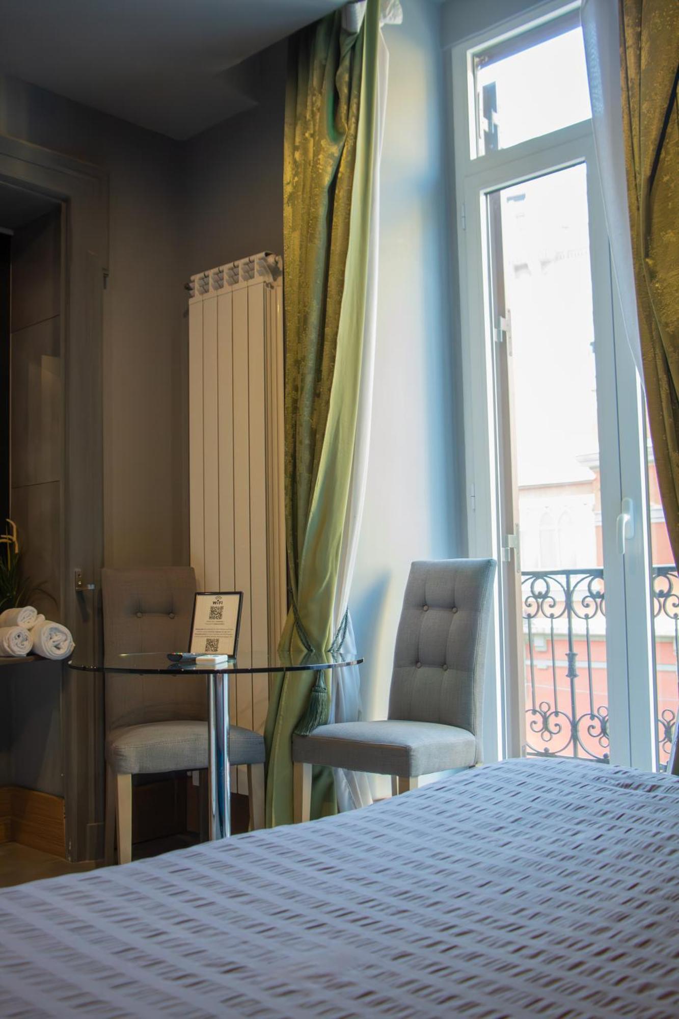 Hotel Beb Umberto I Napoli Zewnętrze zdjęcie